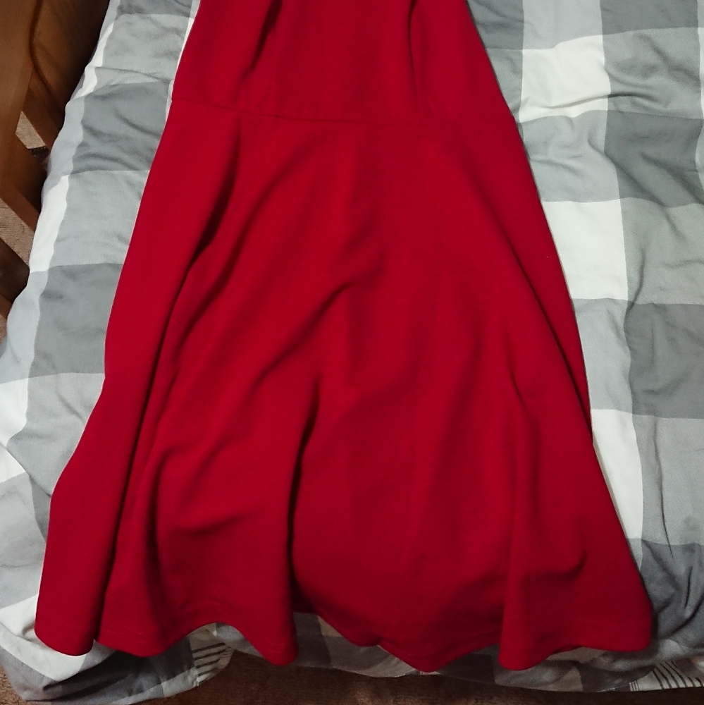 Dress - Picture 2 of 3